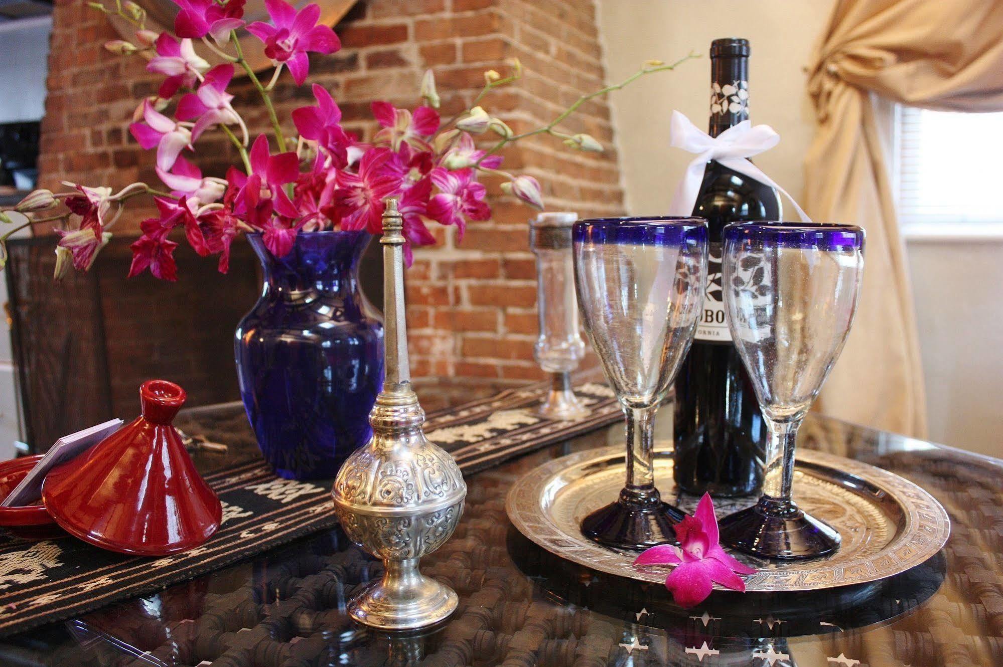 Moroccan Boutique Guest House Бостон Экстерьер фото